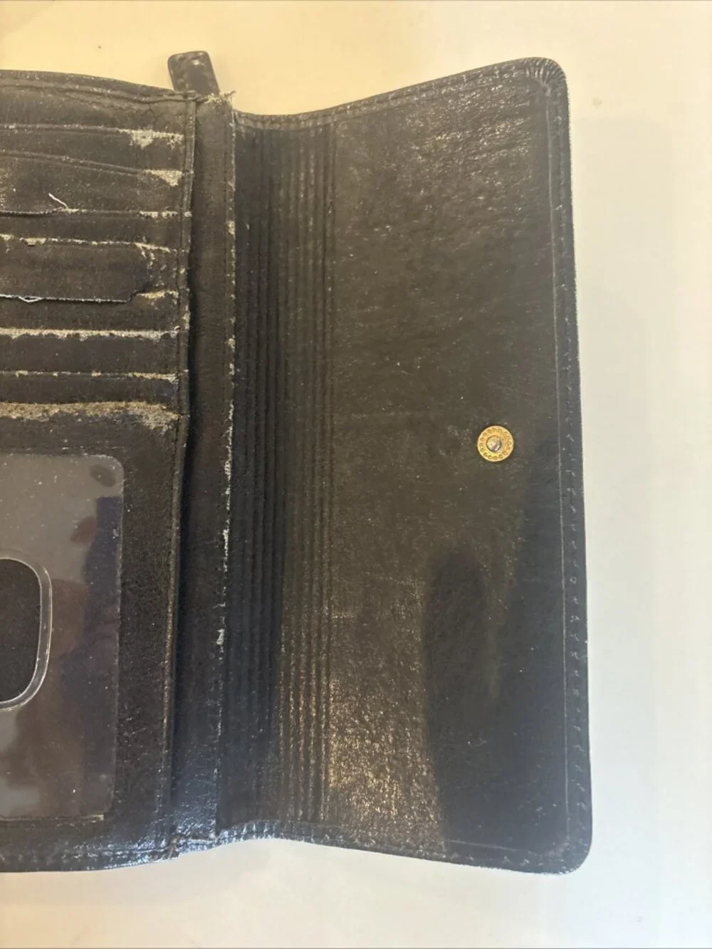 Fossil Black Genuine Leather Woman's Trifold Wallet With Outer Pocket